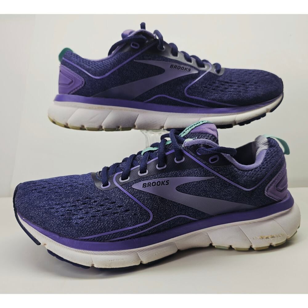 Brooks Women 9.5 Comfy footwear